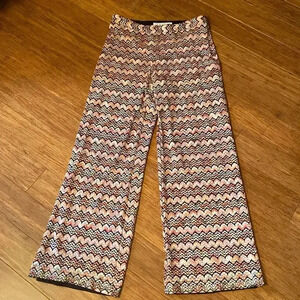 Trina Turk wide leg weekend pants - size 4 - geometric print - side zip